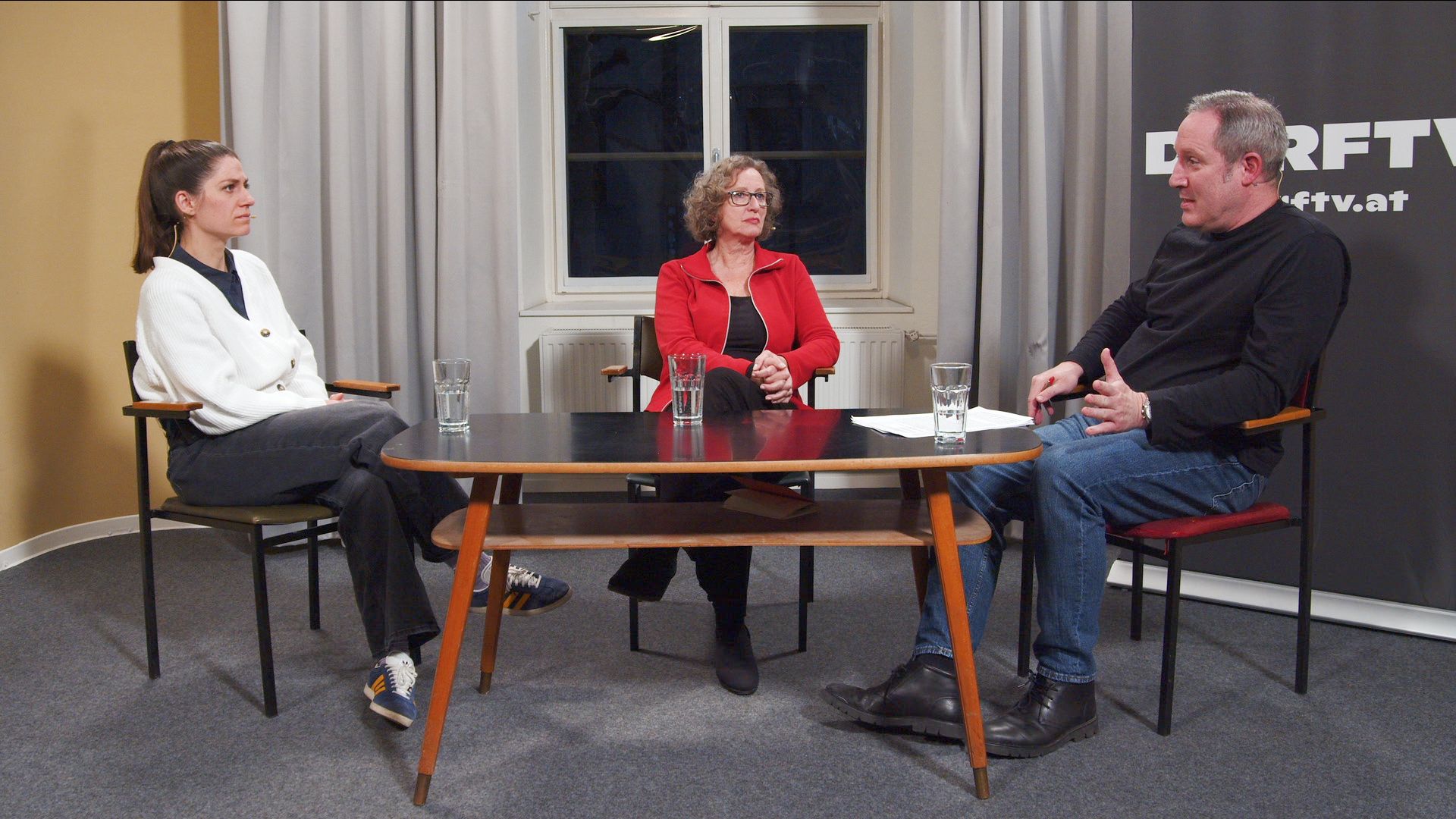 Prekär, vielfältig, um Bedeutung ringend – wie gestalten Community-Medien ihre Zukunft?